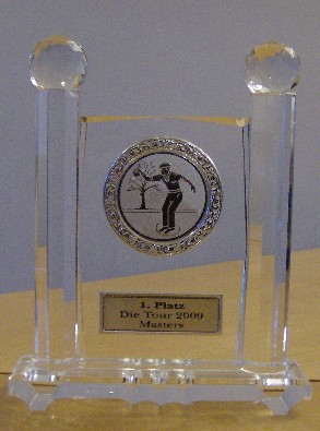 Der Pokal für Platz 1 beim Masters 2009