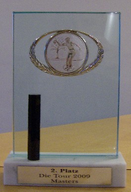 Der Pokal für Platz 2 beim Masters 2009