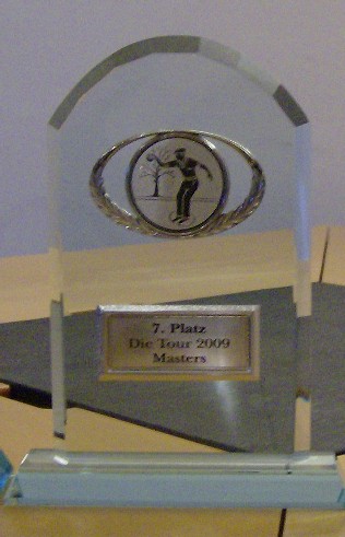 Der Pokal für Platz 7 beim Masters 2009