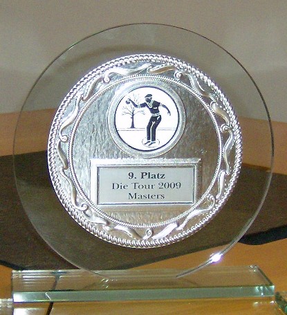 Der Pokal für Platz 9 beim Masters 2009