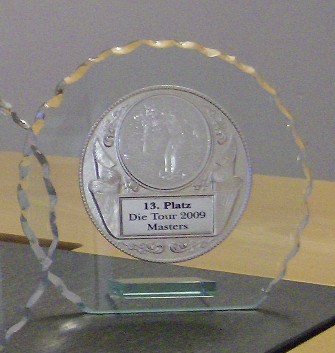 Der Pokal für Platz 13 beim Masters 2009